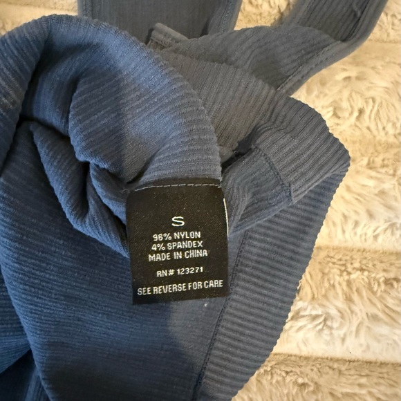 Honey Peach Ribbed Racerback Crop Tank – Slate Blue – Size Small - Picture 7 of 7